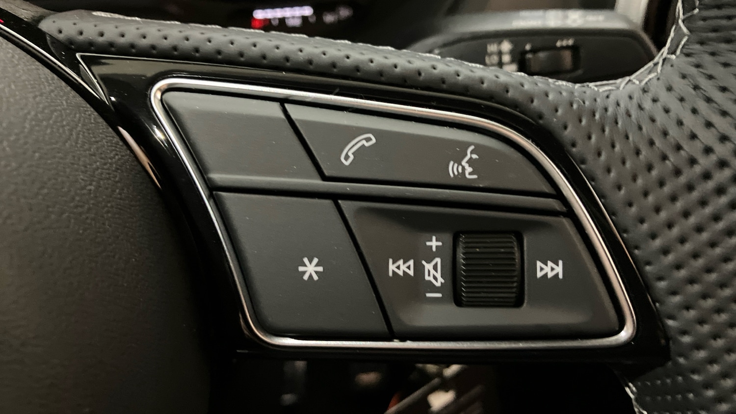 Used Audi Q2 2025 for sale - 77353531: Photo 18