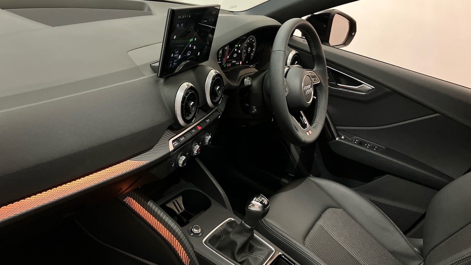 Used Audi Q2 2025 for sale - 77353531: Photo 2