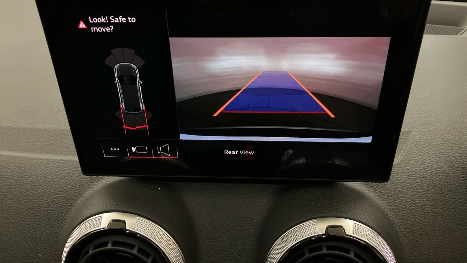 Used Audi Q2 2025 for sale - 77353531: Photo 21