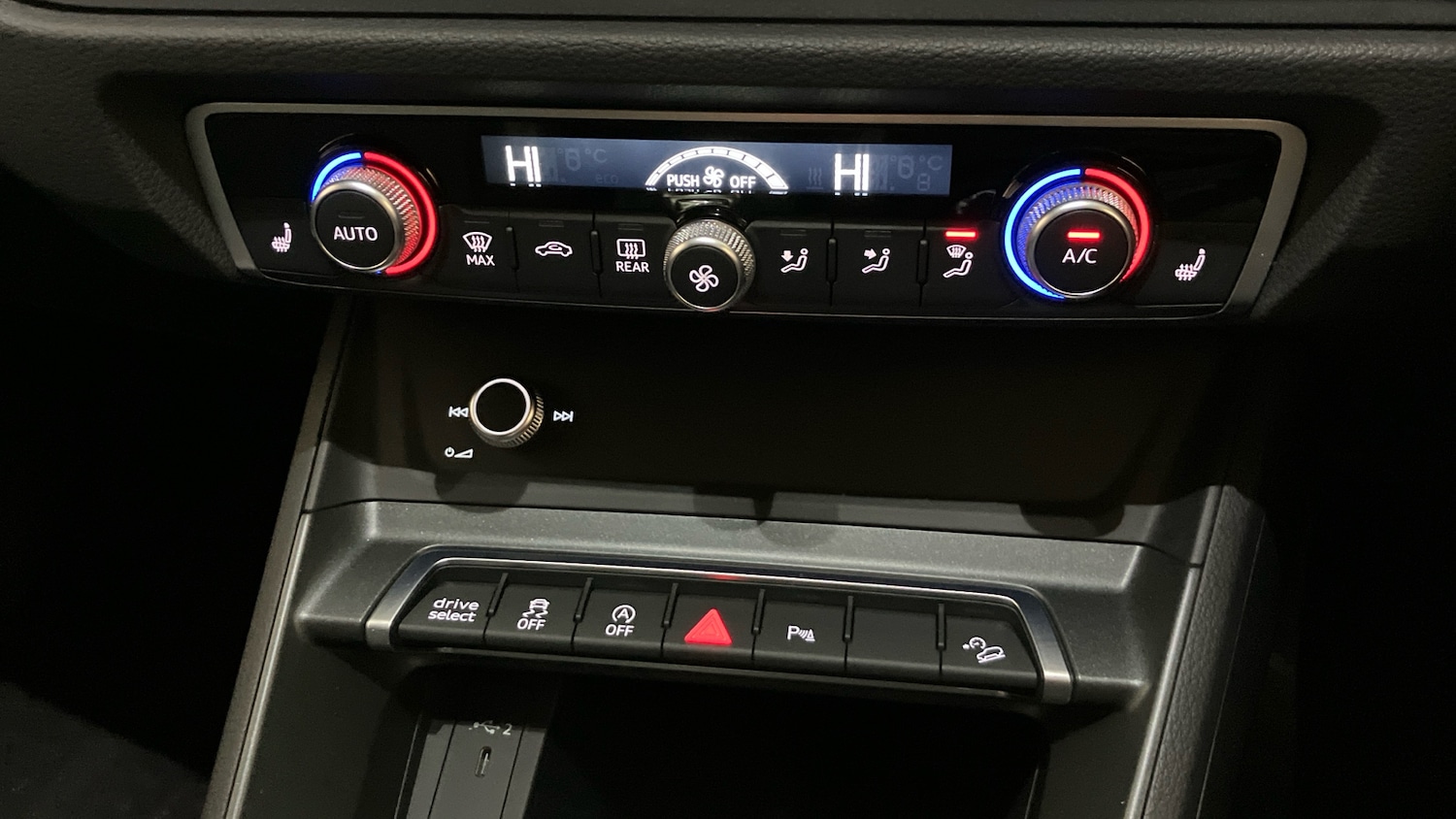 Used Audi Q3 2023 for sale - 77619756: Photo 13