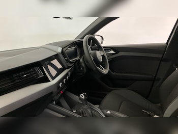 Used Audi A1 2025 for sale - 76065928: Photo 2