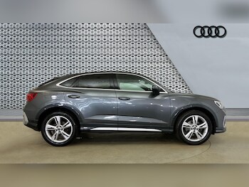 Used Audi Q3 2022 for sale - 77946945: Photo