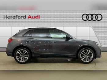 Used Audi Q3 2021 for sale - 76960667: Photo