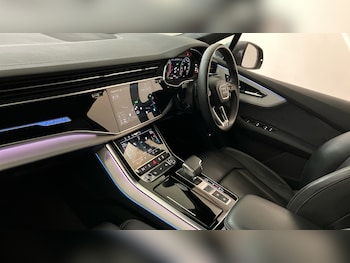 Used Audi Q7 2023 for sale - 79545164: Photo