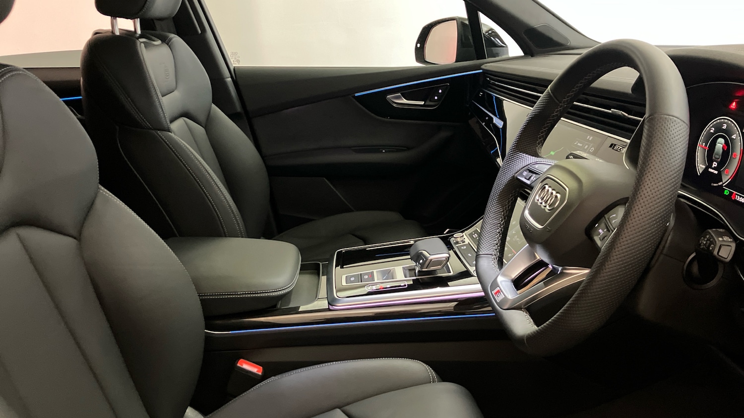 Used Audi Q7 2025 for sale - 77846292: Photo 32