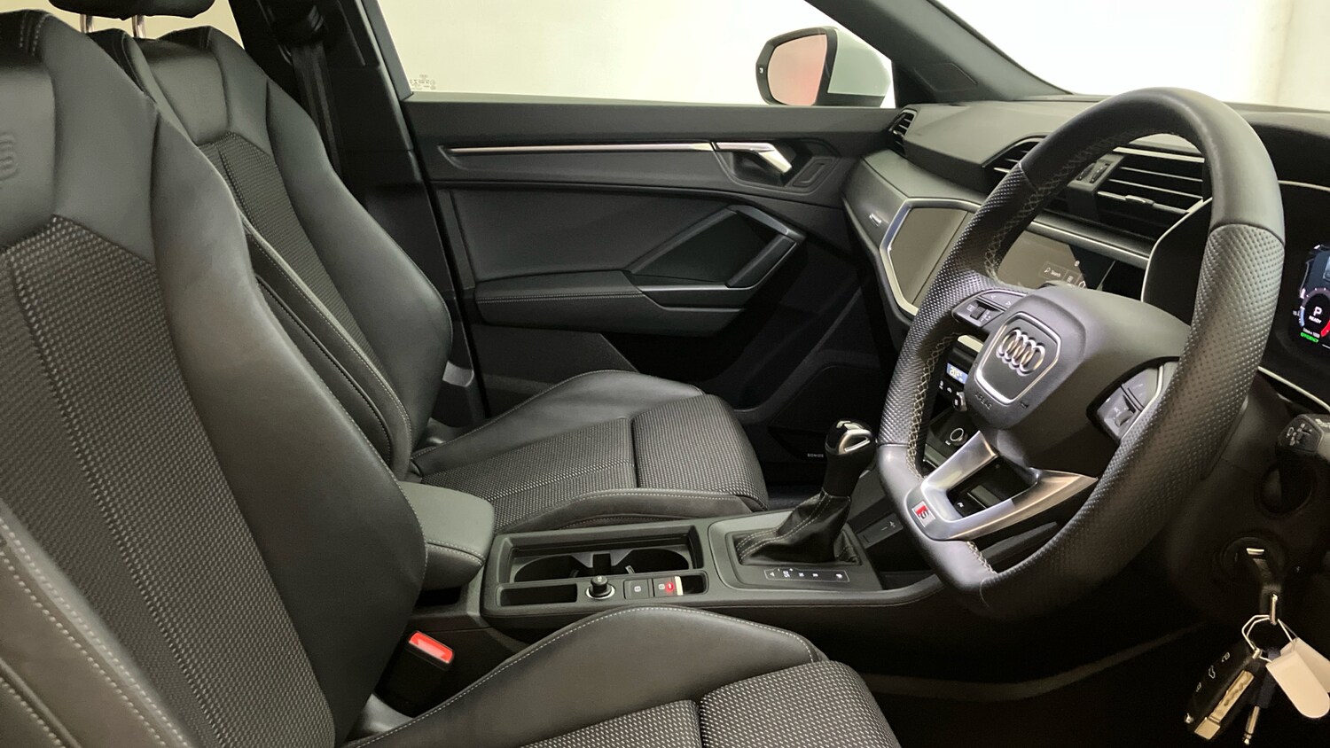 Used Audi Q3 2022 for sale - 76299241: Photo 27