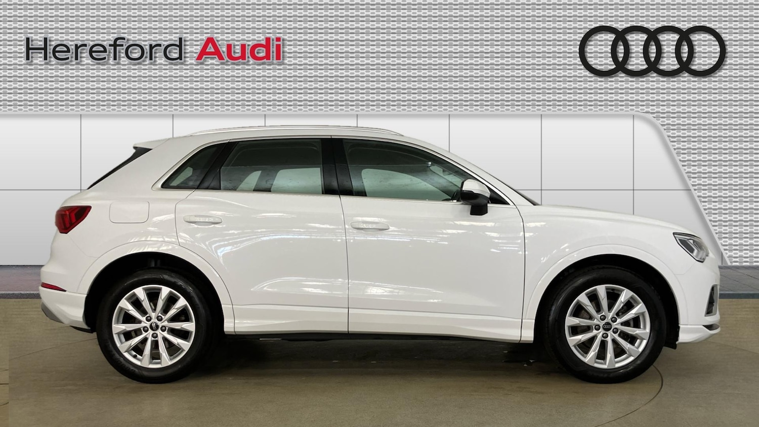 Used Audi Q3 2023 for sale - 76764120: Photo 4