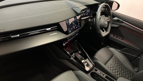 Used Audi RS3 2022 for sale - 76157059: Photo 2