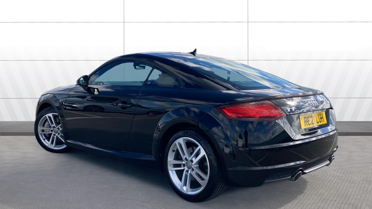 Used Audi TT 2021 for sale - 77032764: Photo 2