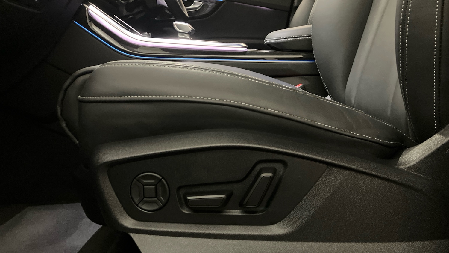 Used Audi Q8 2024 for sale - 76218696: Photo 31