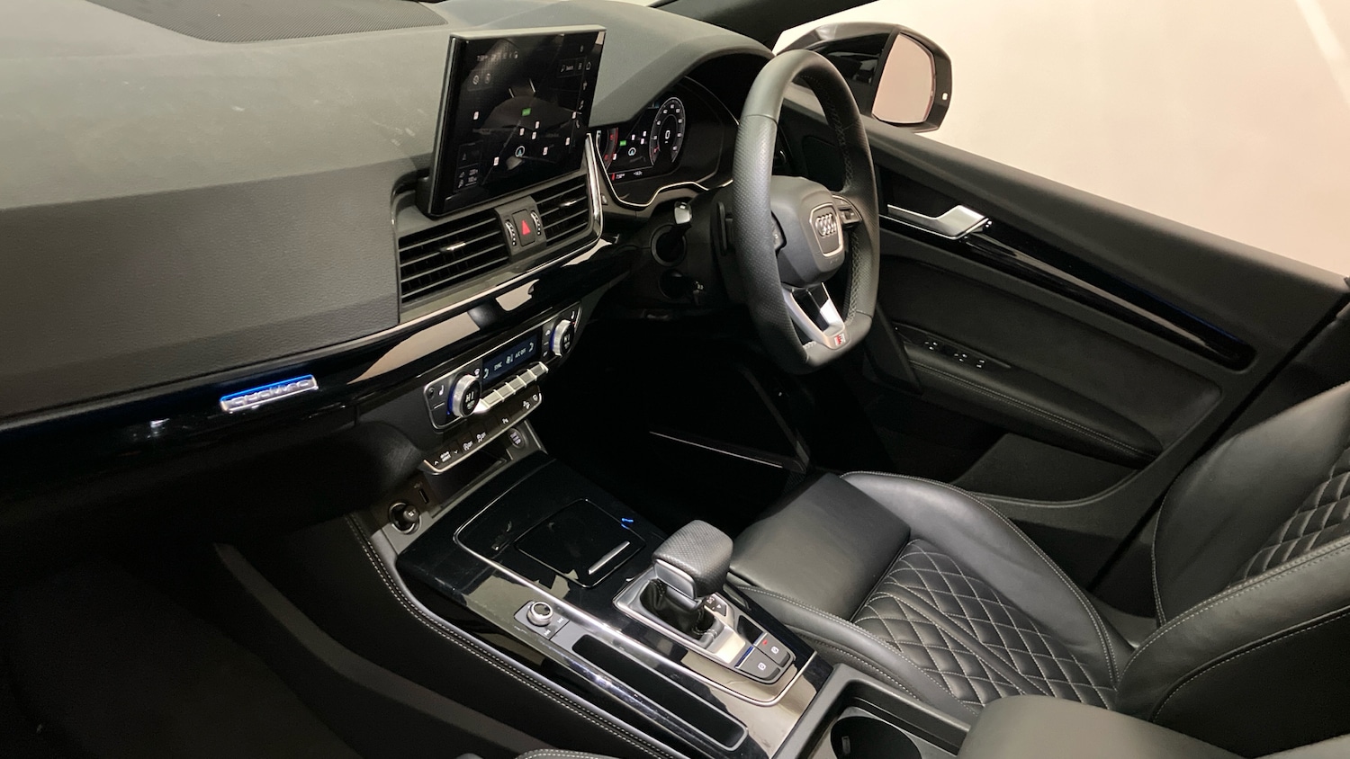 Used Audi Q5 2021 for sale - 76894378: Photo 2