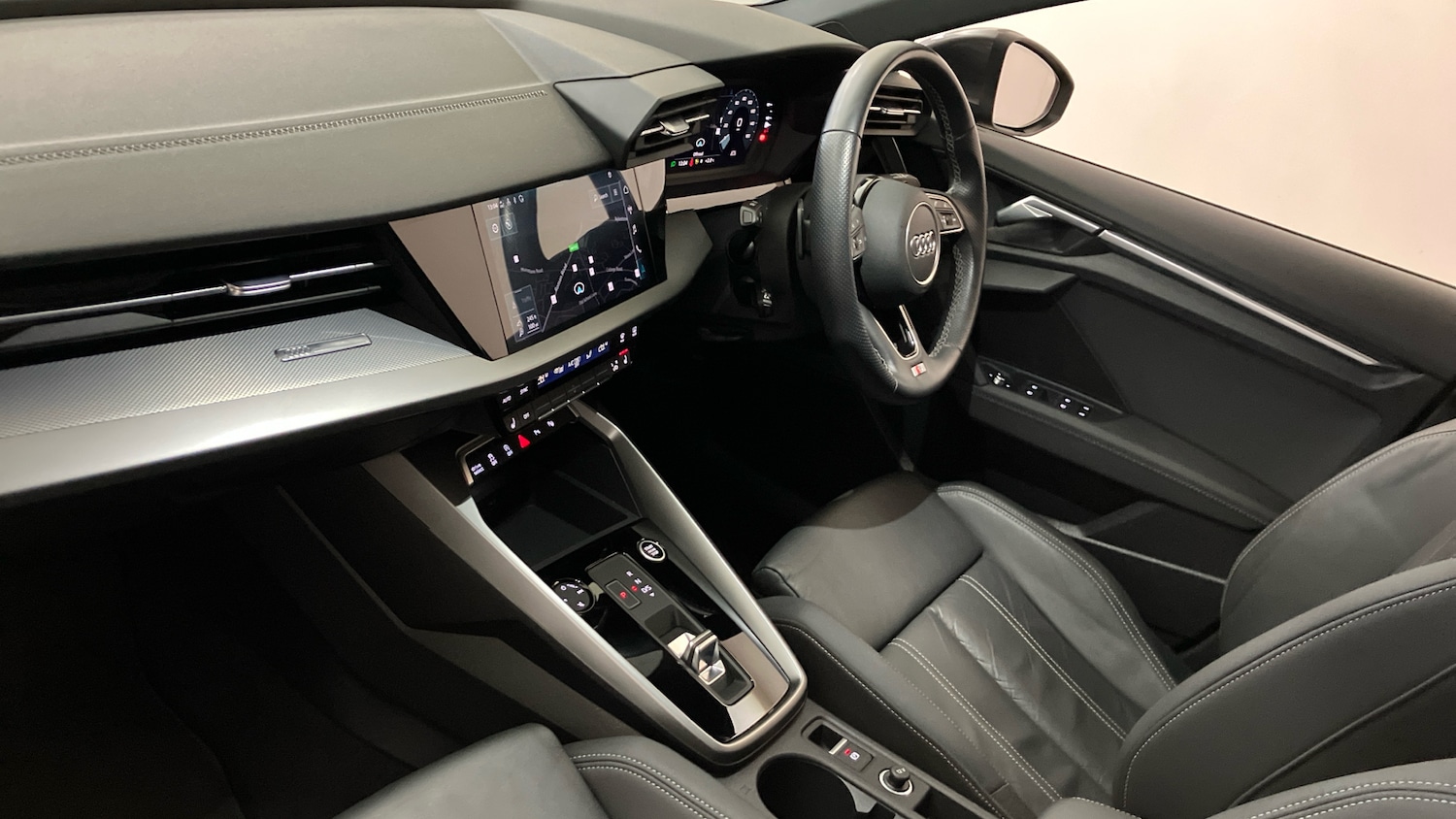 Used Audi A3 2021 for sale - 77148322: Photo 2