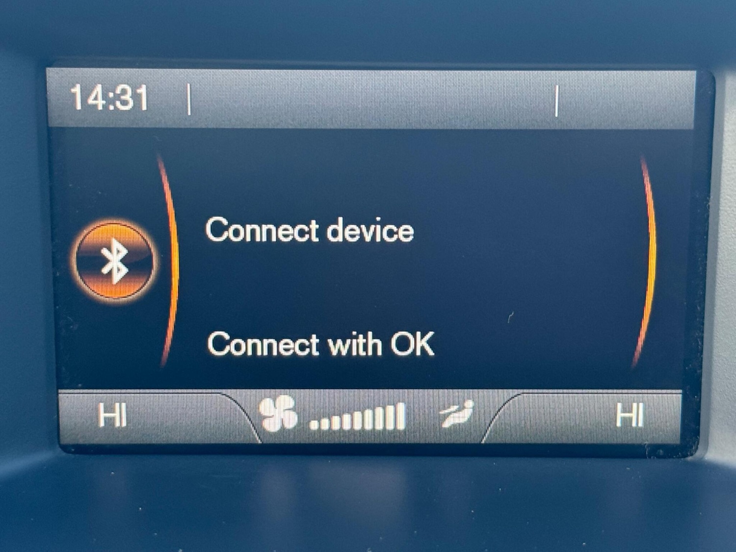 Used Volvo V60 2011 for sale - 76633068: Photo 46