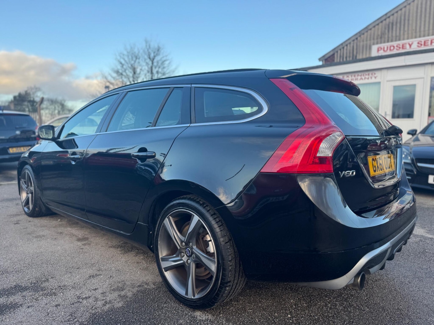 Used Volvo V60 2011 for sale - 76633068: Photo 7
