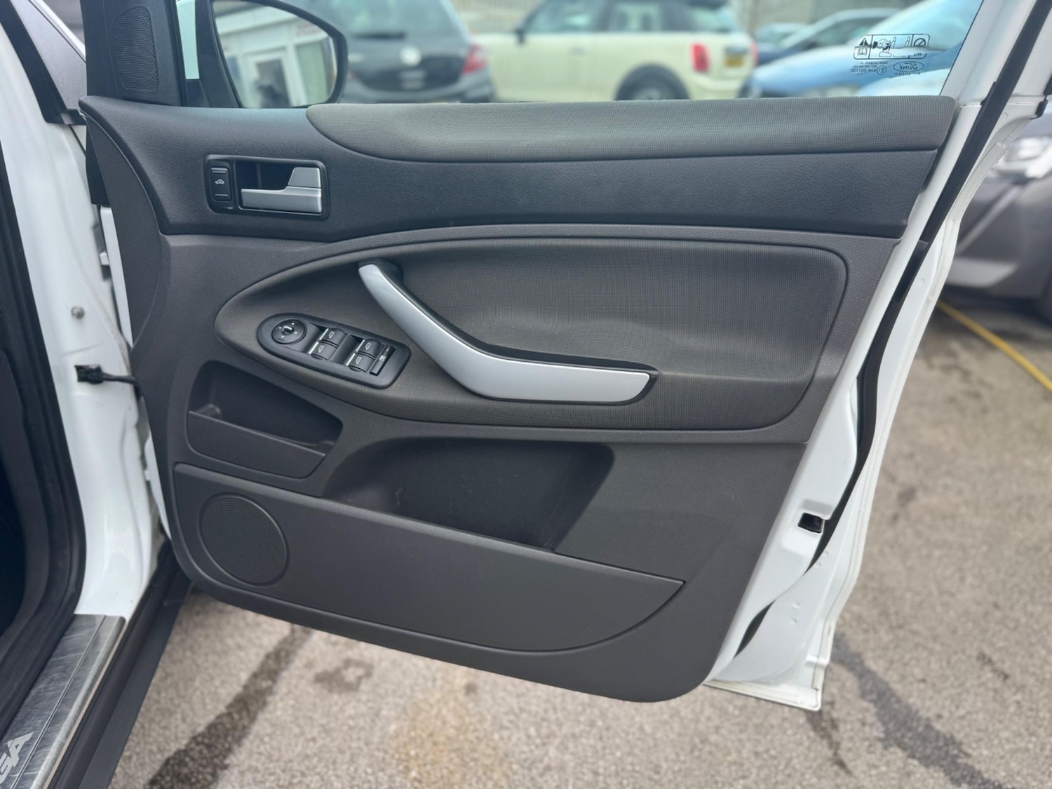 Used Ford Kuga 2011 for sale - 76993259: Photo 13