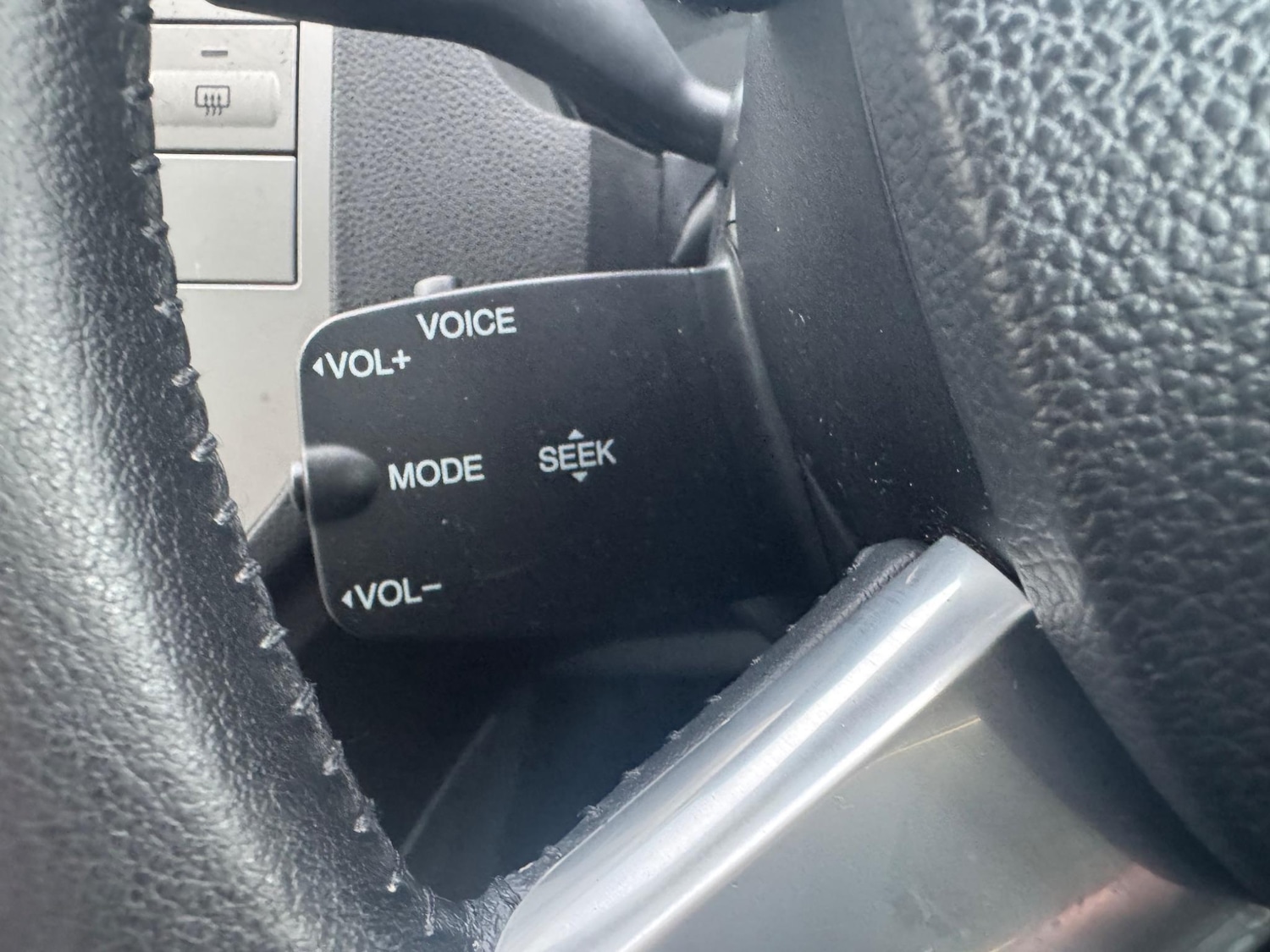 Used Ford Kuga 2011 for sale - 76993259: Photo 38