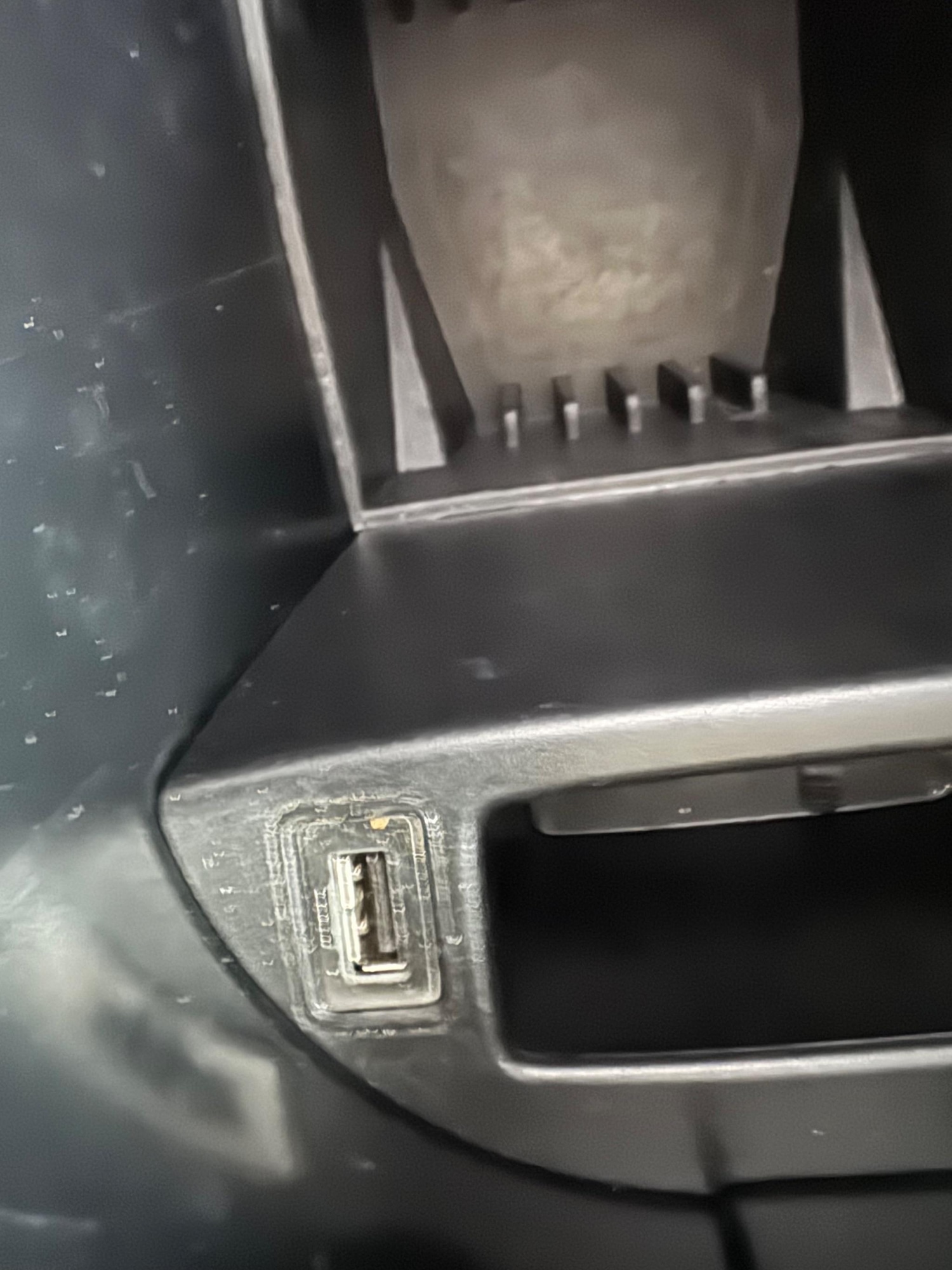 Used Ford Kuga 2011 for sale - 76993259: Photo 52