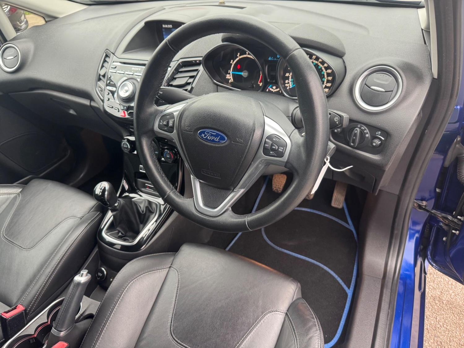 Used Ford Fiesta 2013 for sale - 76042157: Photo 11