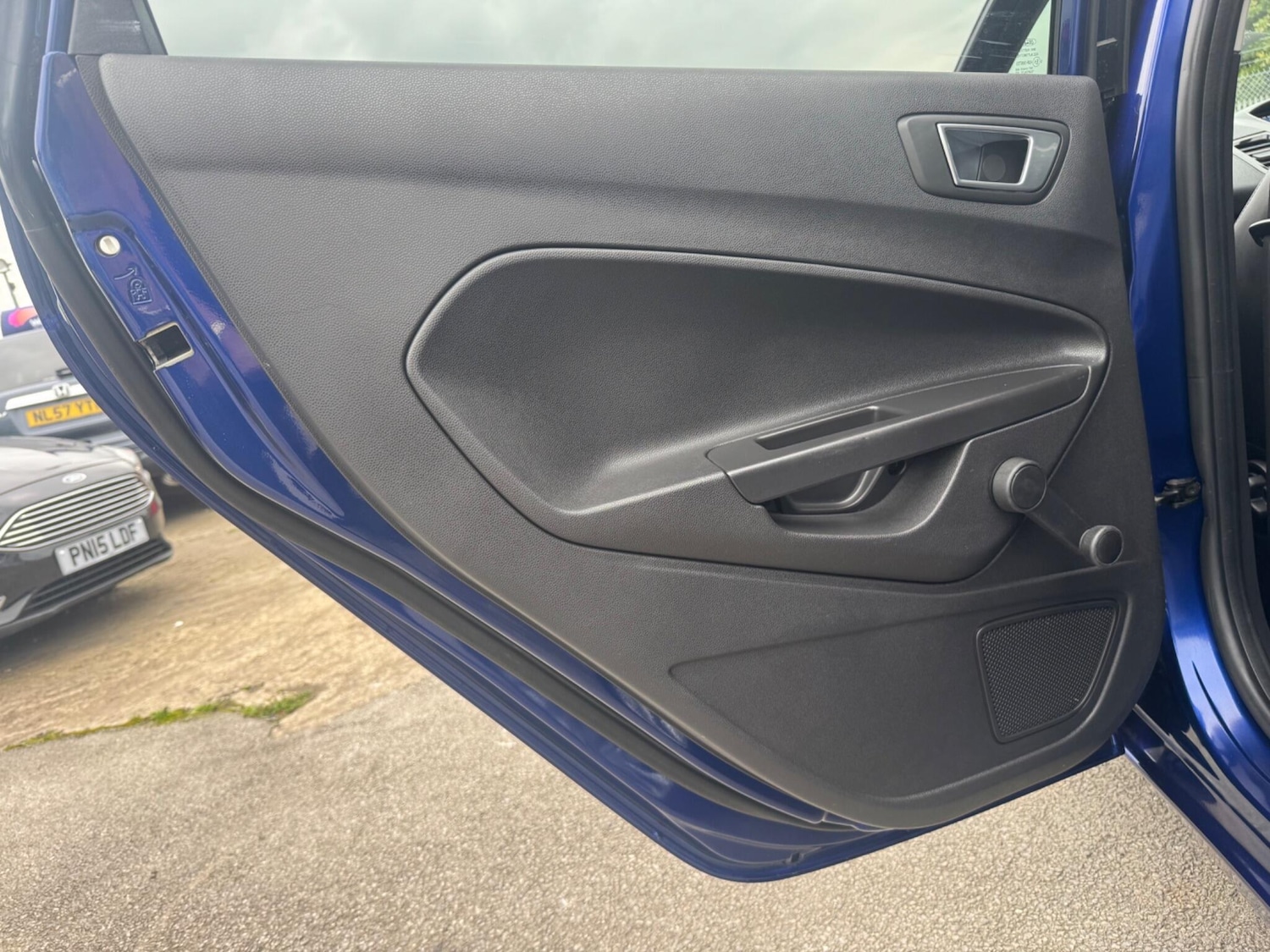 Used Ford Fiesta 2013 for sale - 76042157: Photo 23