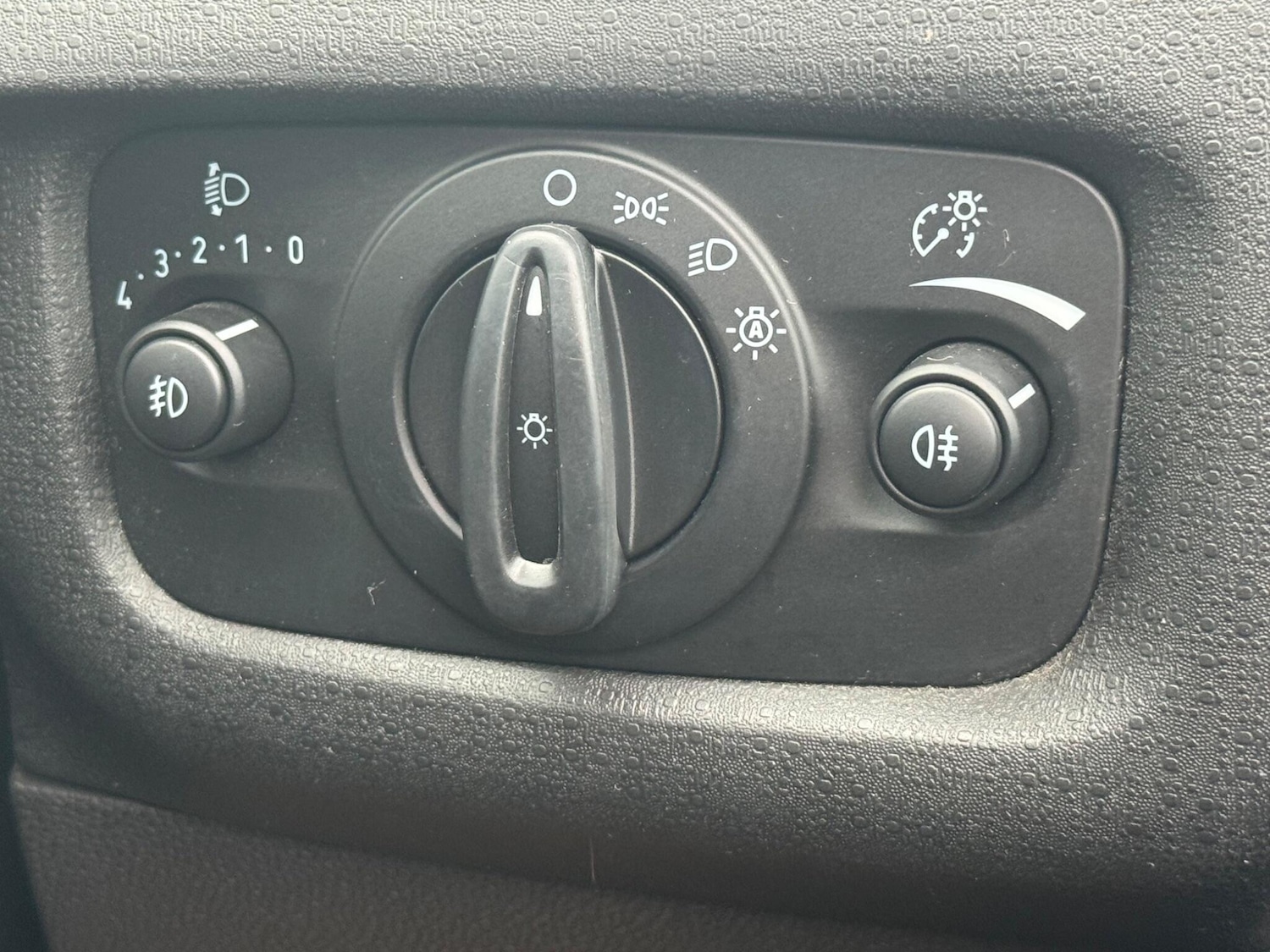 Used Ford Fiesta 2013 for sale - 76042157: Photo 42