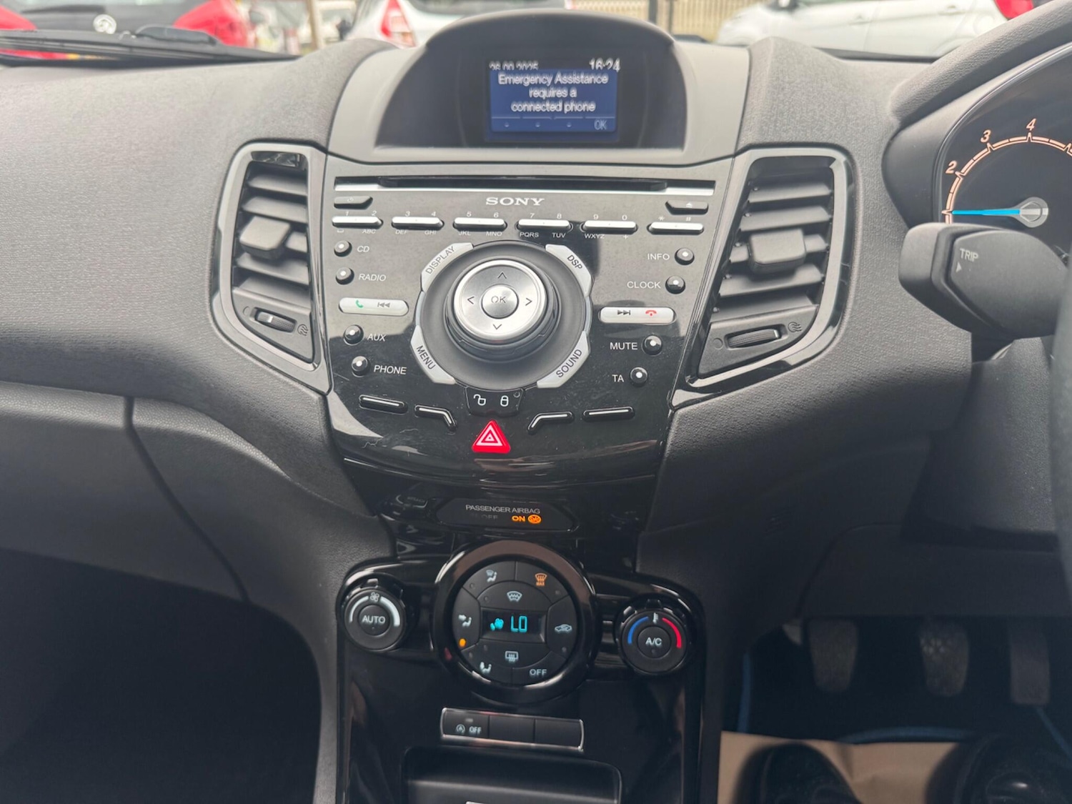 Used Ford Fiesta 2013 for sale - 76042157: Photo 43