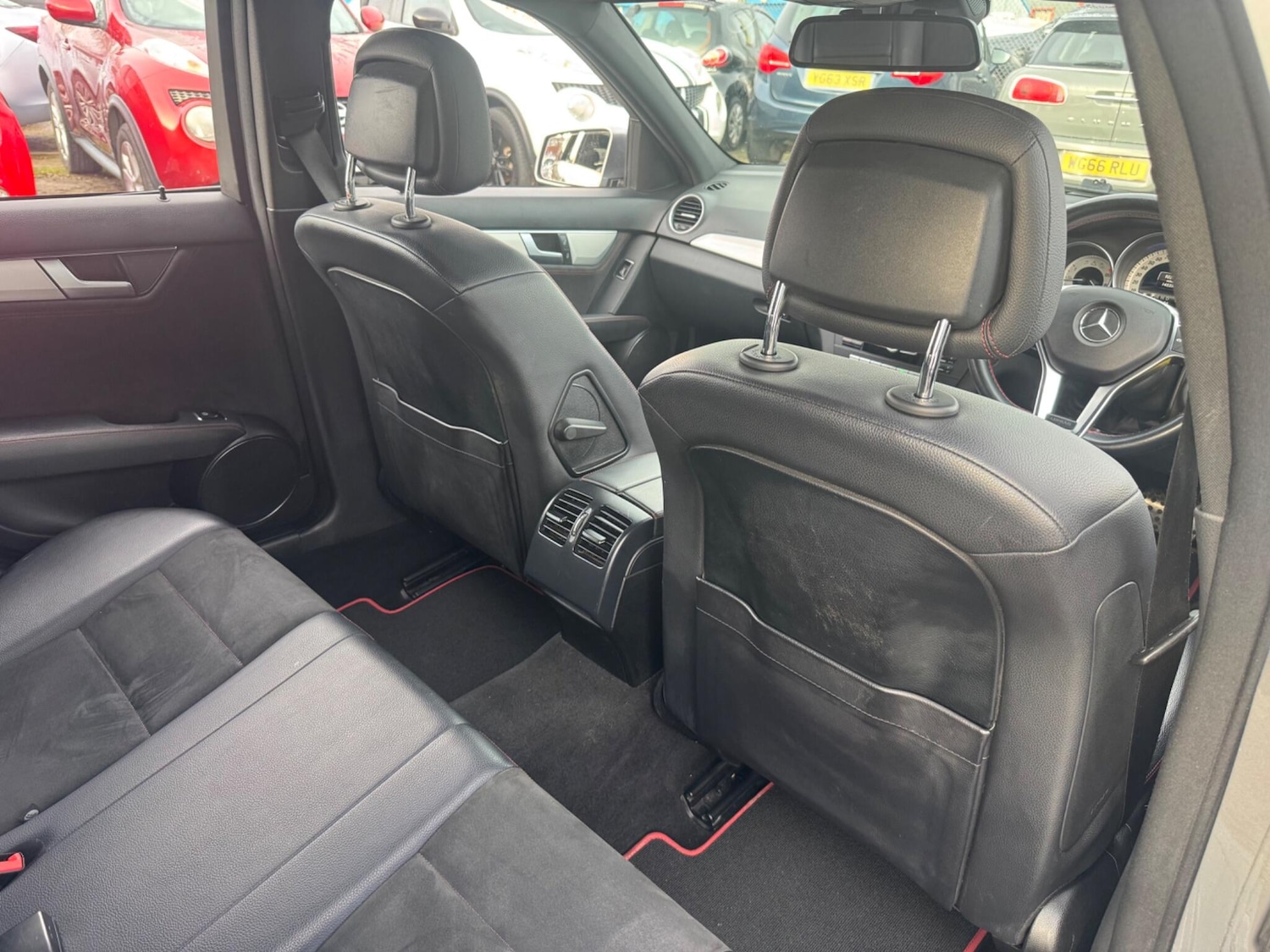 Used Mercedes-Benz C Class 2013 for sale - 76752433: Photo 14