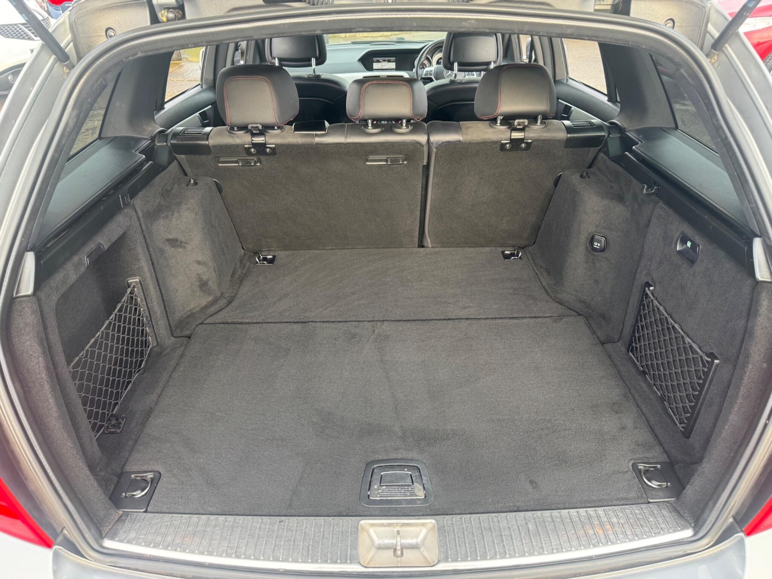 Used Mercedes-Benz C Class 2013 for sale - 76752433: Photo 16