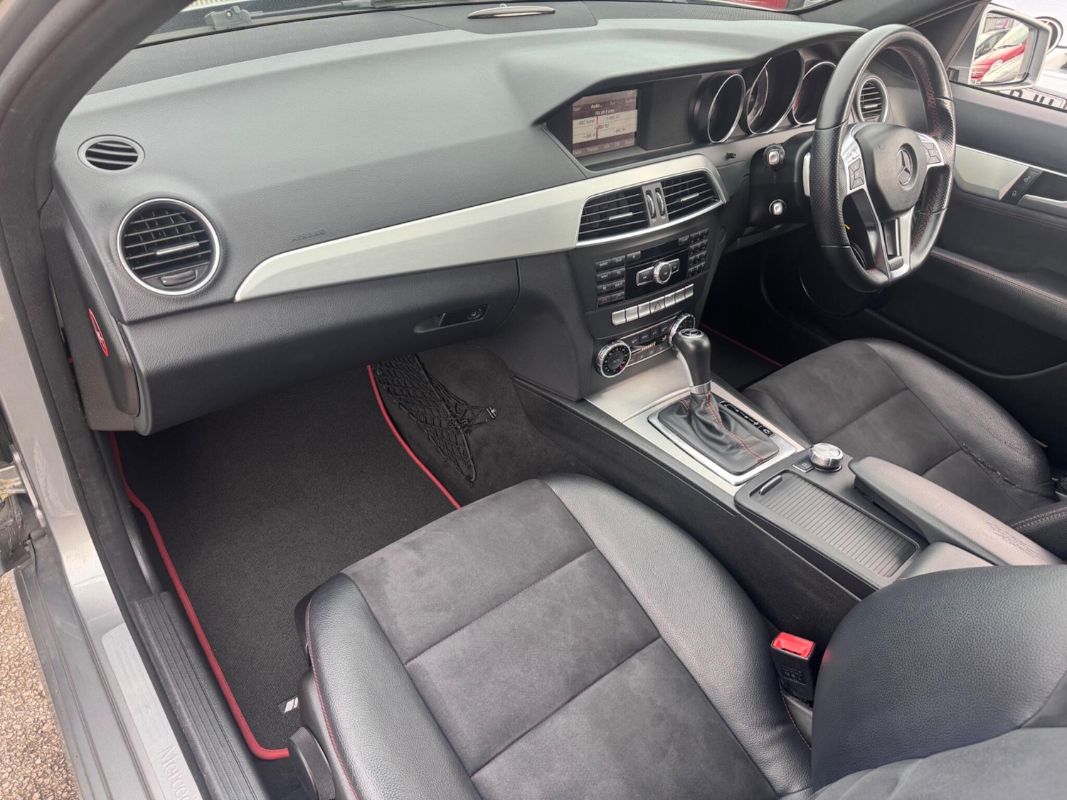 Used Mercedes-Benz C Class 2013 for sale - 76752433: Photo 21