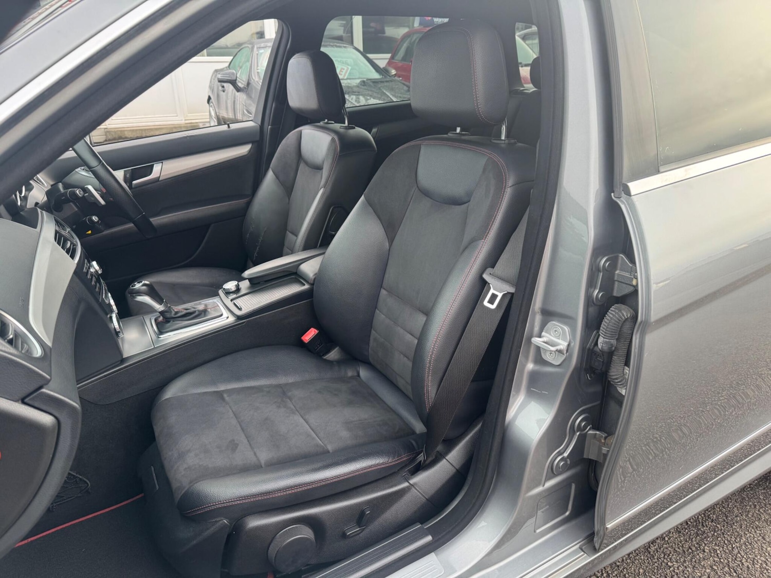 Used Mercedes-Benz C Class 2013 for sale - 76752433: Photo 23