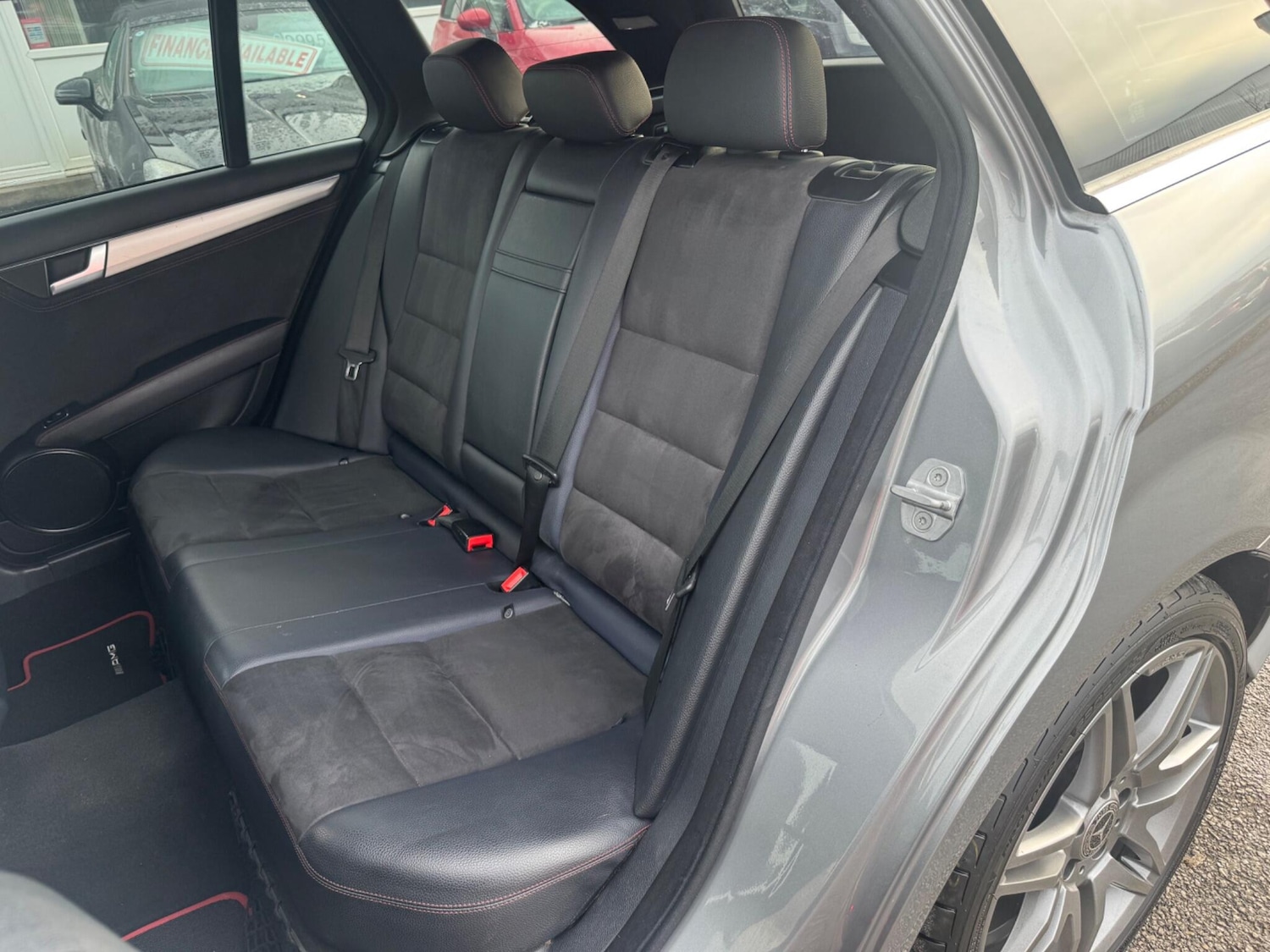 Used Mercedes-Benz C Class 2013 for sale - 76752433: Photo 25