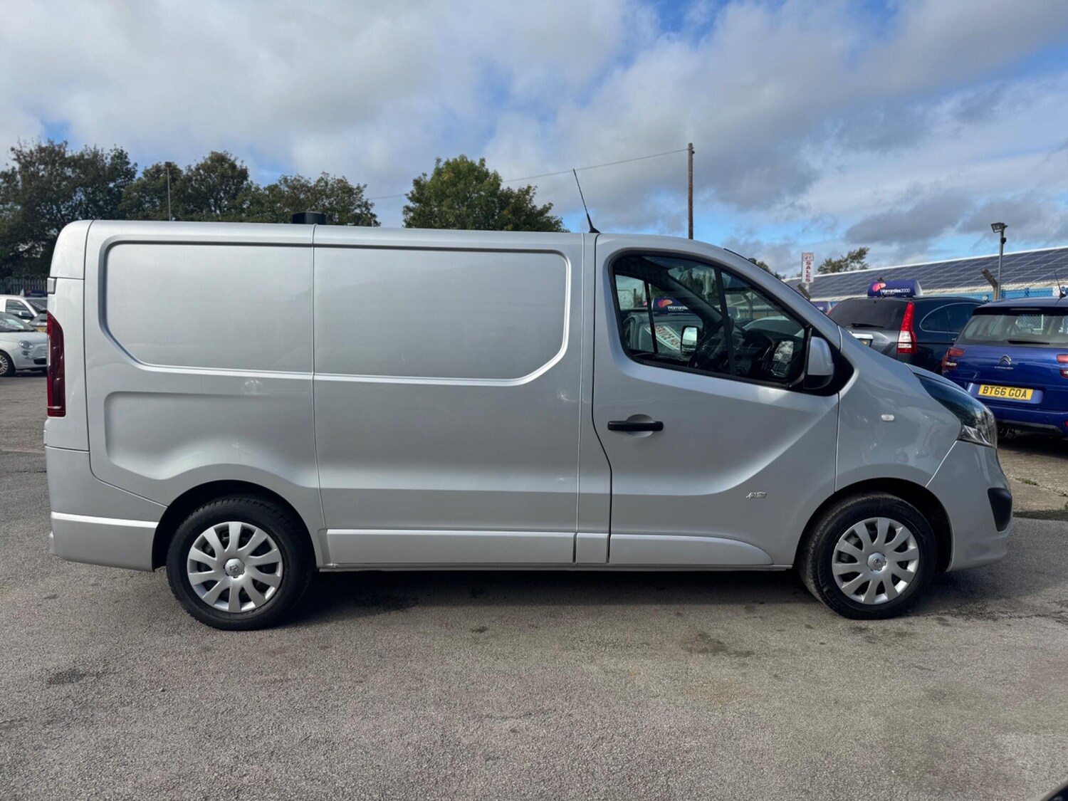 Used Vauxhall Vivaro 2016 for sale - 75507921: Photo 12