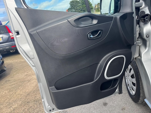 Used Vauxhall Vivaro 2016 for sale - 75507921: Photo 18