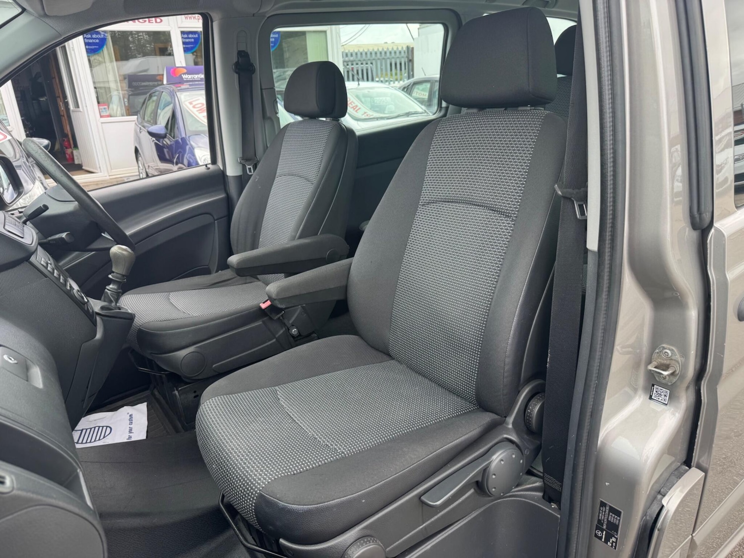 Used Mercedes-Benz Vito 2011 for sale - 75310255: Photo 32