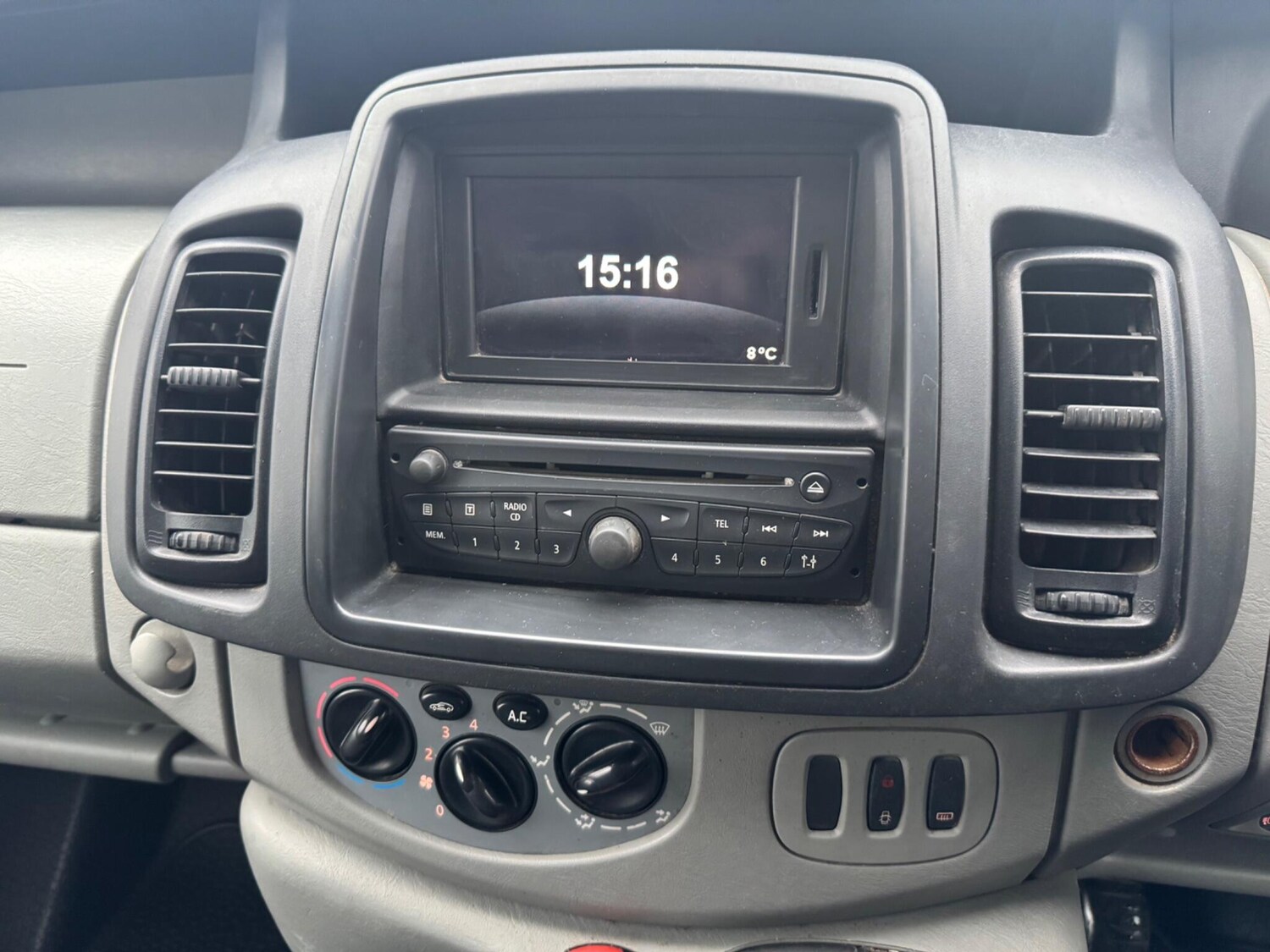 Used Renault Trafic 2014 for sale - 76538462: Photo 37