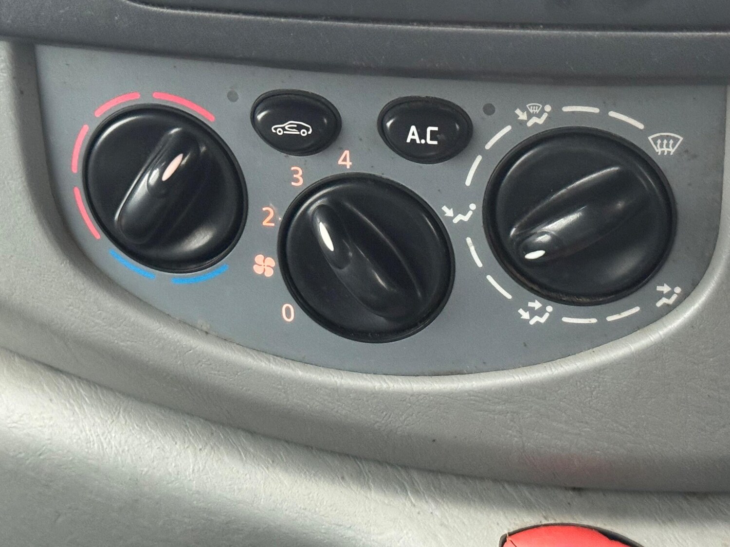 Used Renault Trafic 2014 for sale - 76538462: Photo 81