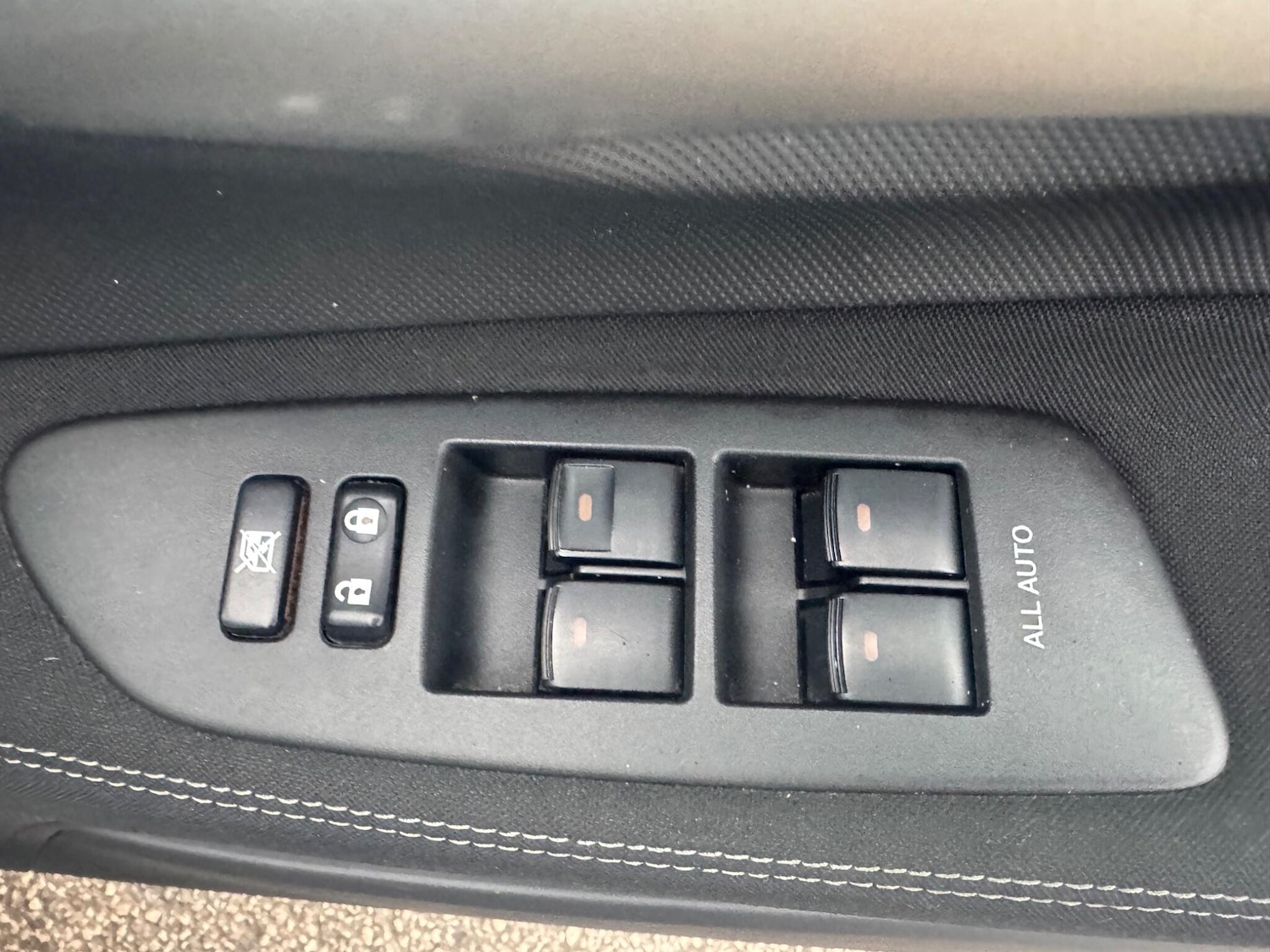 Used Toyota Auris 2012 for sale - 77131005: Photo 14