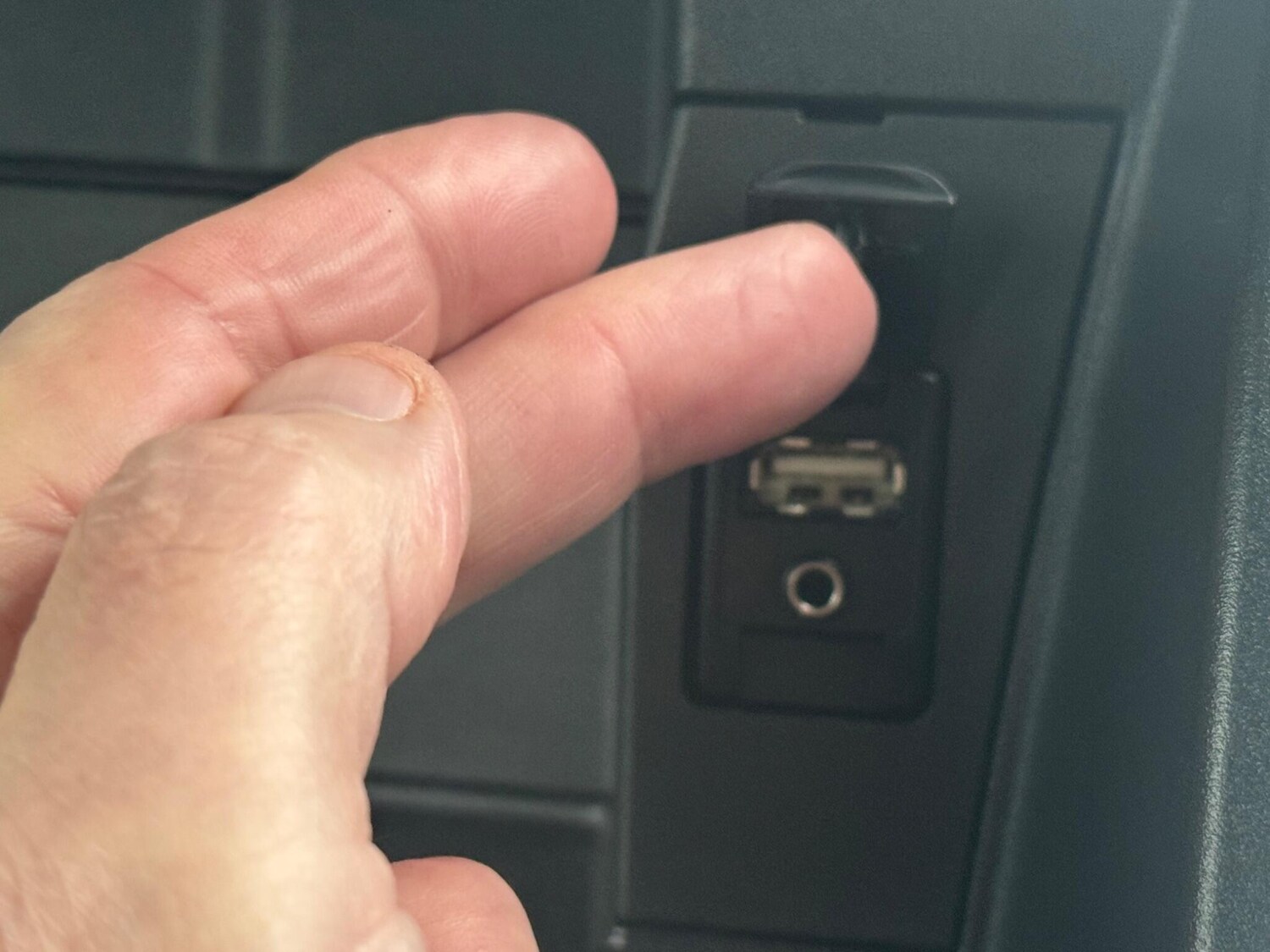 Used Toyota Auris 2012 for sale - 77131005: Photo 65