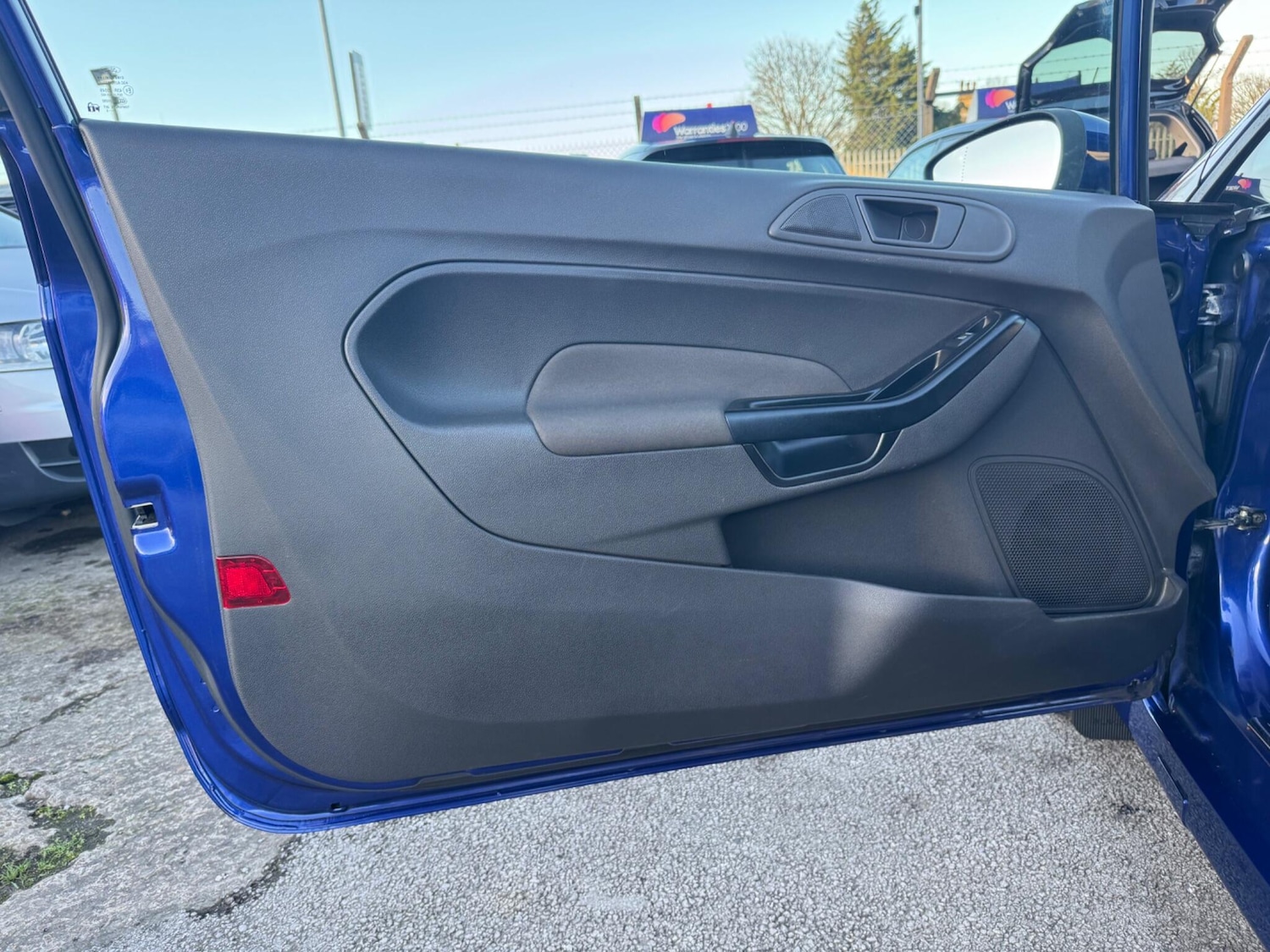 Used Ford Fiesta Van 2017 for sale - 76728661: Photo 19