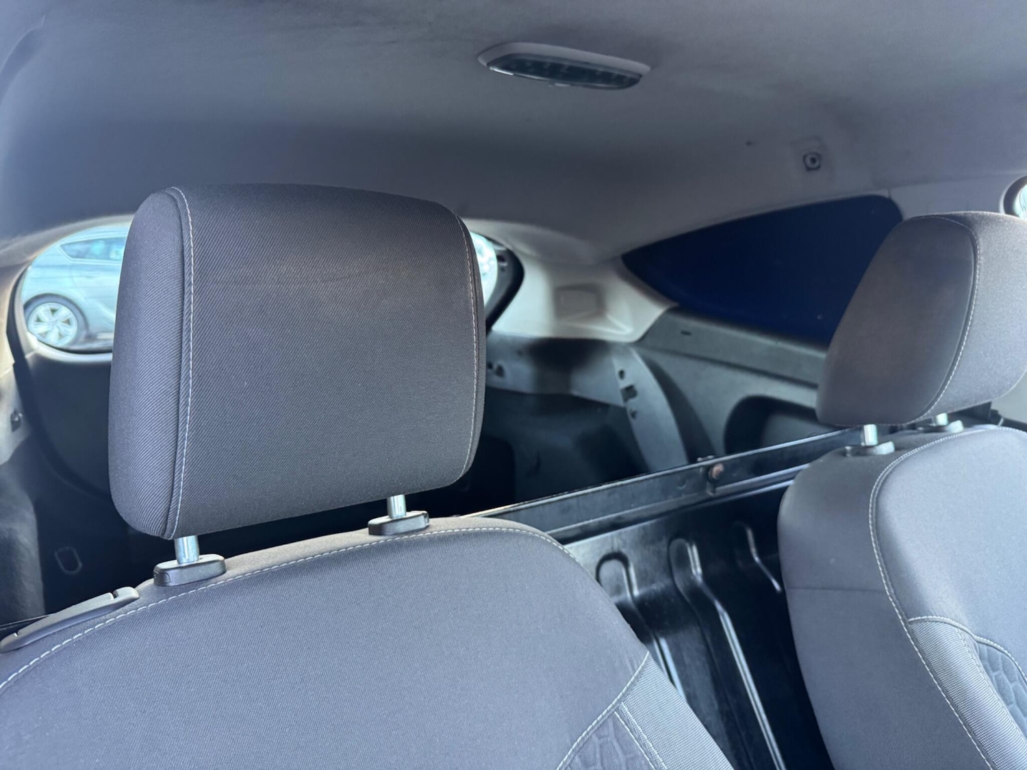 Used Ford Fiesta Van 2017 for sale - 76728661: Photo 25