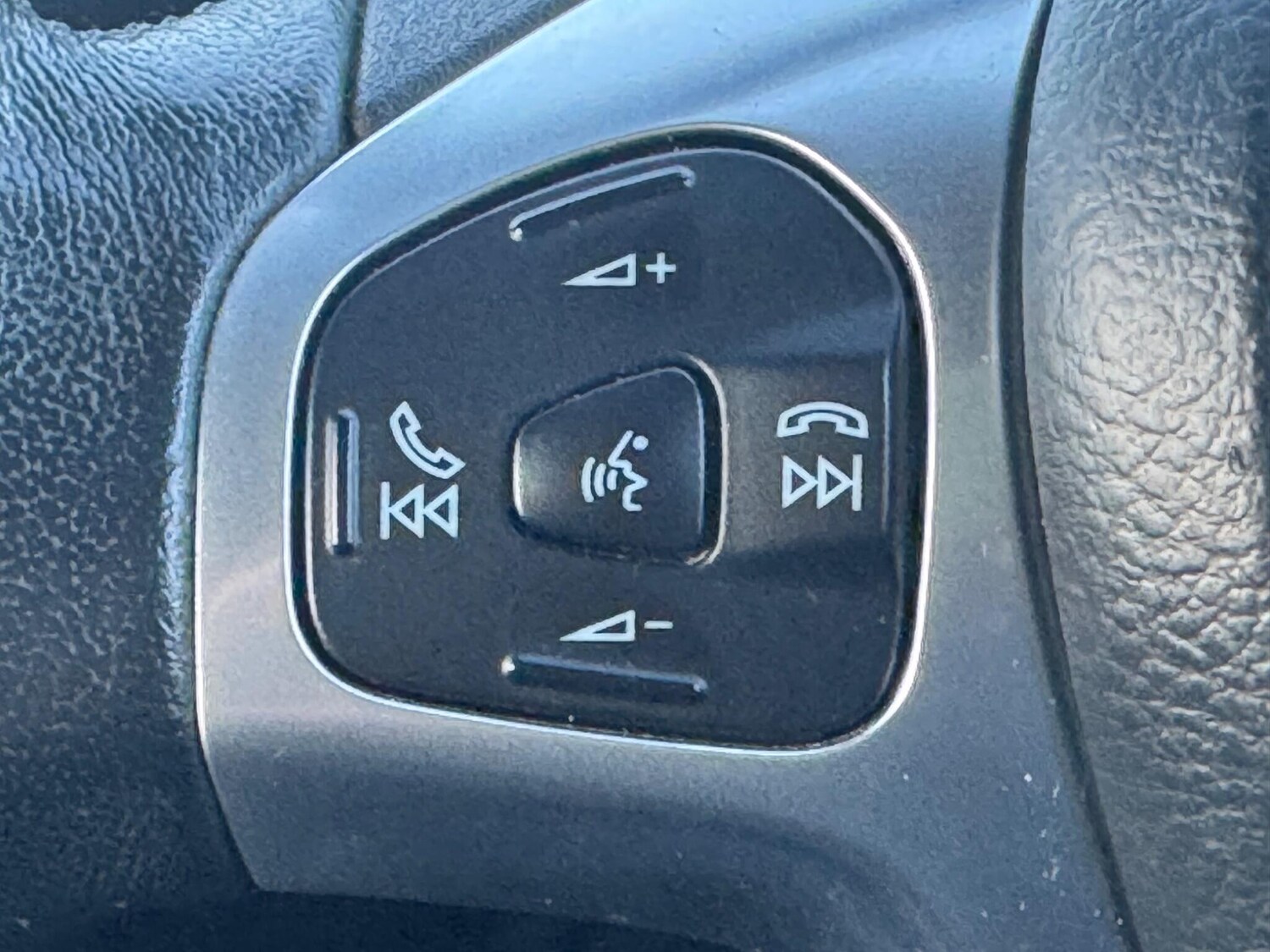 Used Ford Fiesta Van 2017 for sale - 76728661: Photo 41