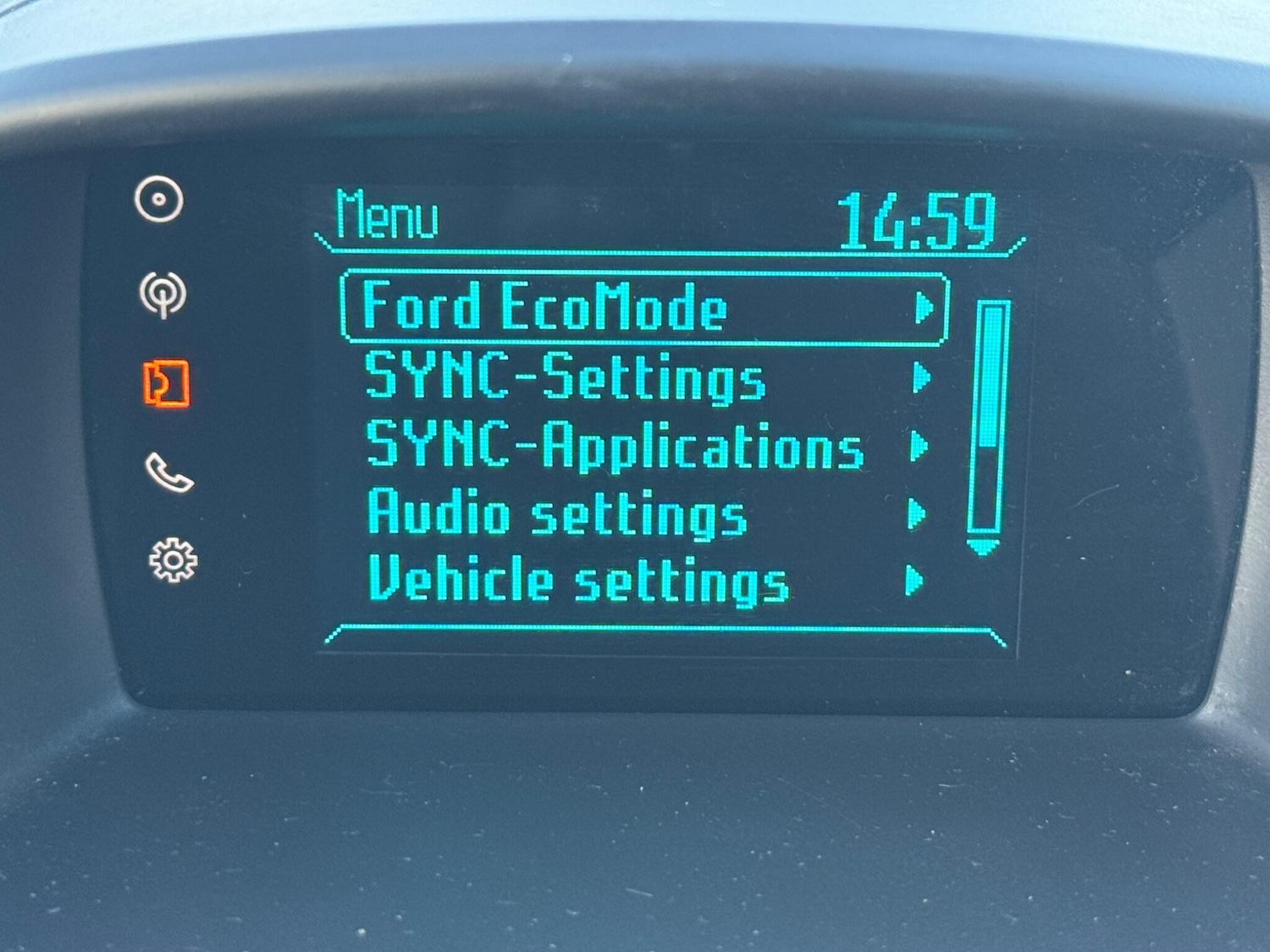 Used Ford Fiesta Van 2017 for sale - 76728661: Photo 61