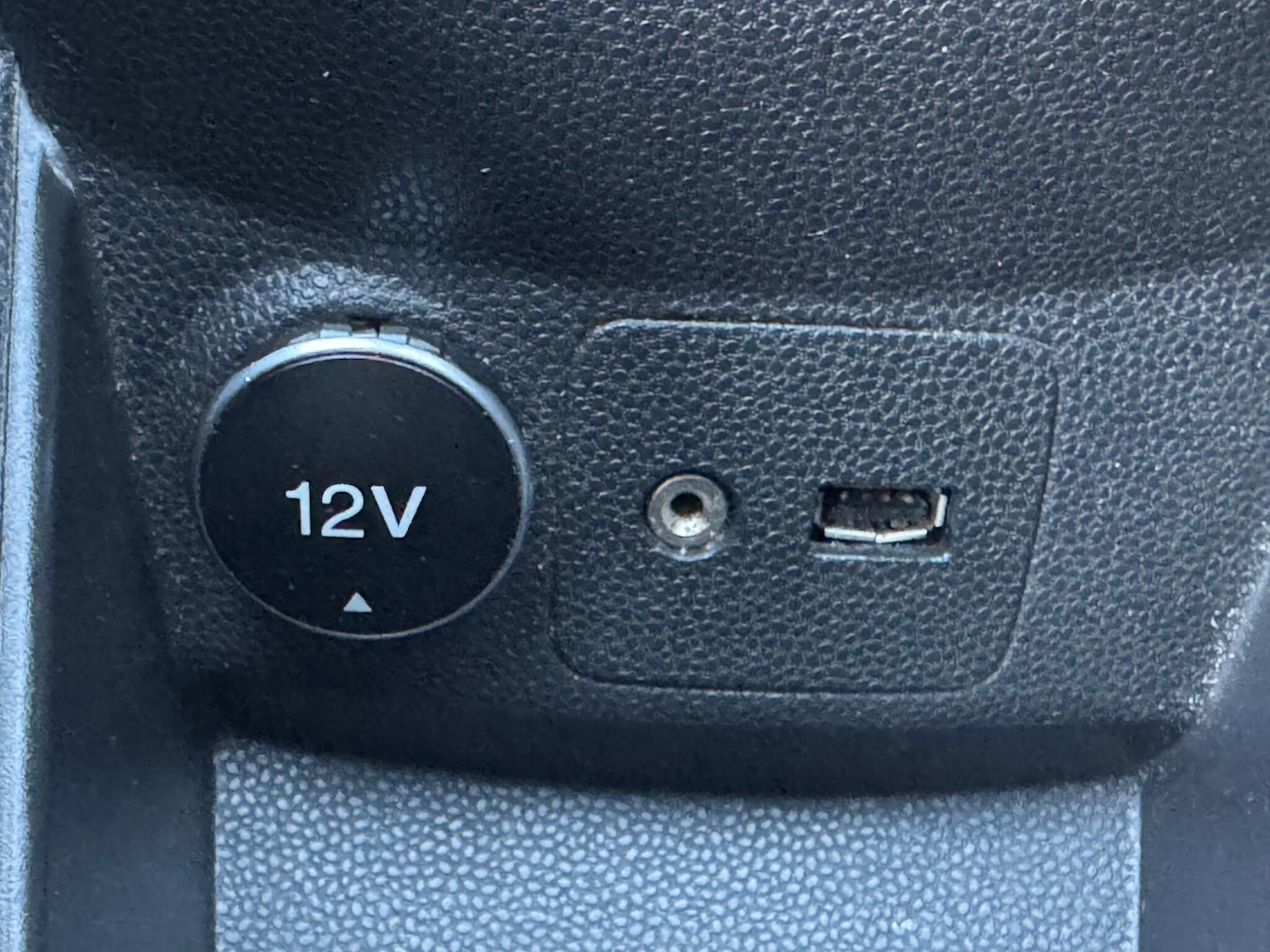 Used Ford Fiesta Van 2017 for sale - 76728661: Photo 66