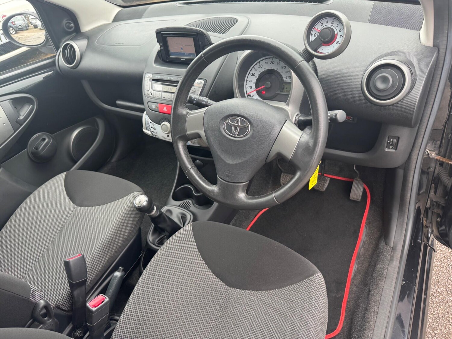 Used Toyota AYGO 2013 for sale - 76136797: Photo 26