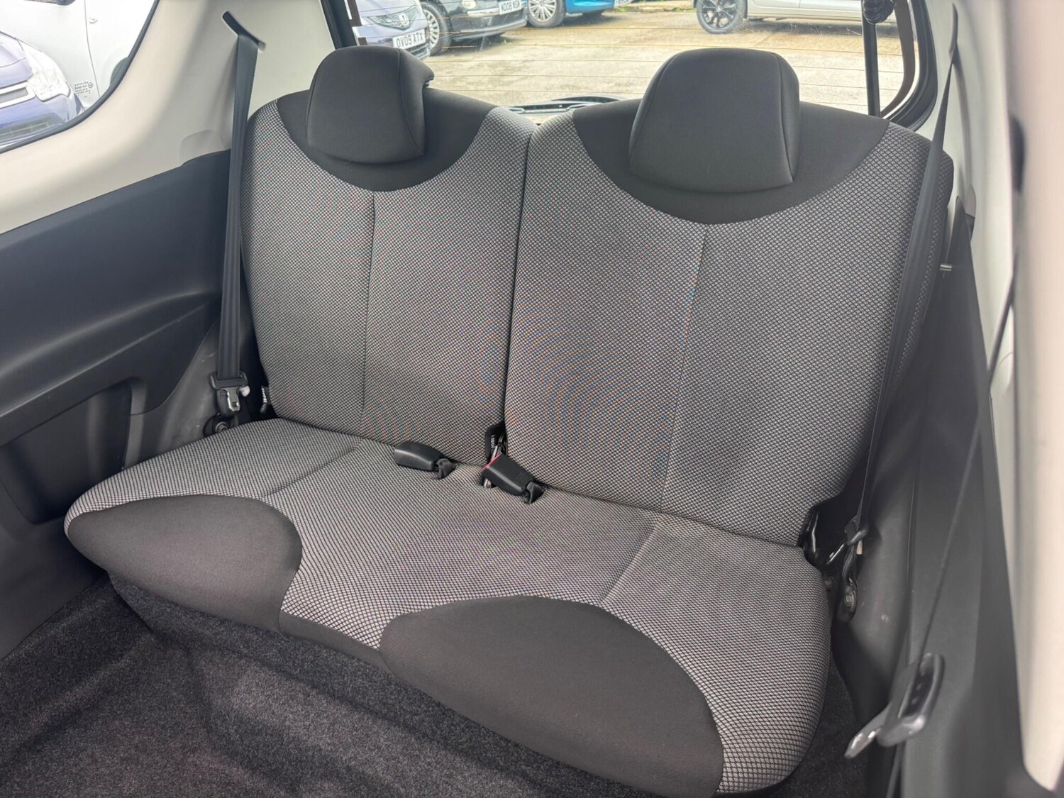 Used Toyota AYGO 2013 for sale - 76136797: Photo 36