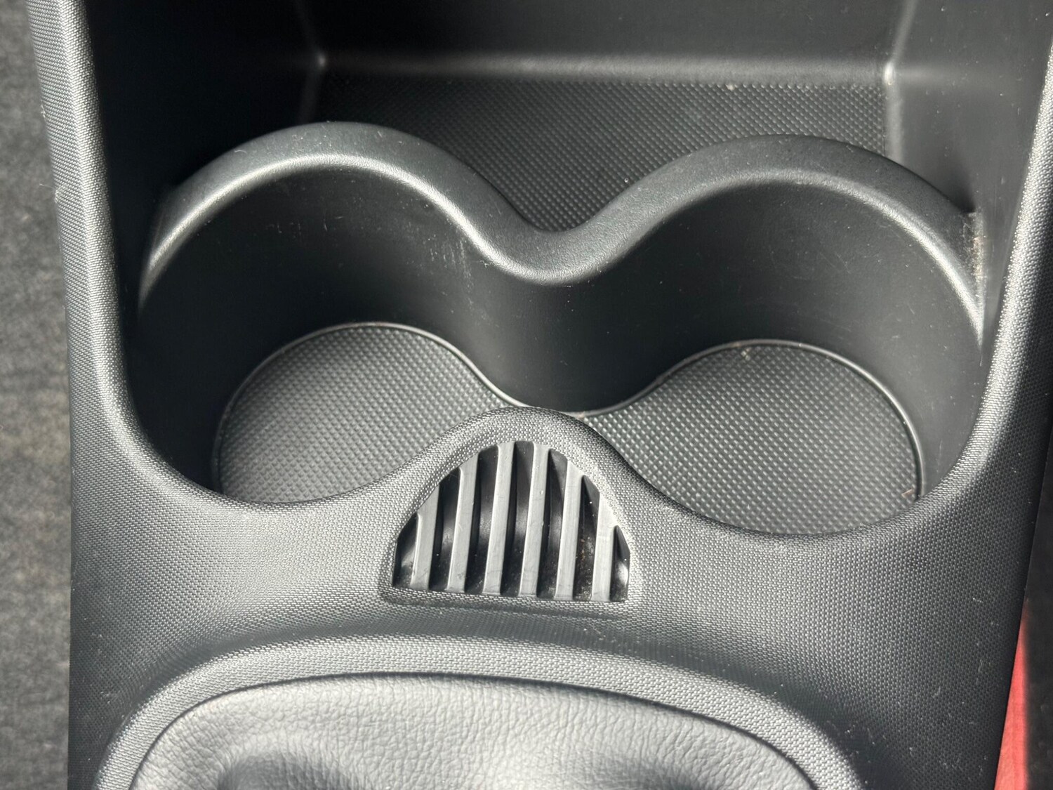 Used Toyota AYGO 2013 for sale - 76136797: Photo 51