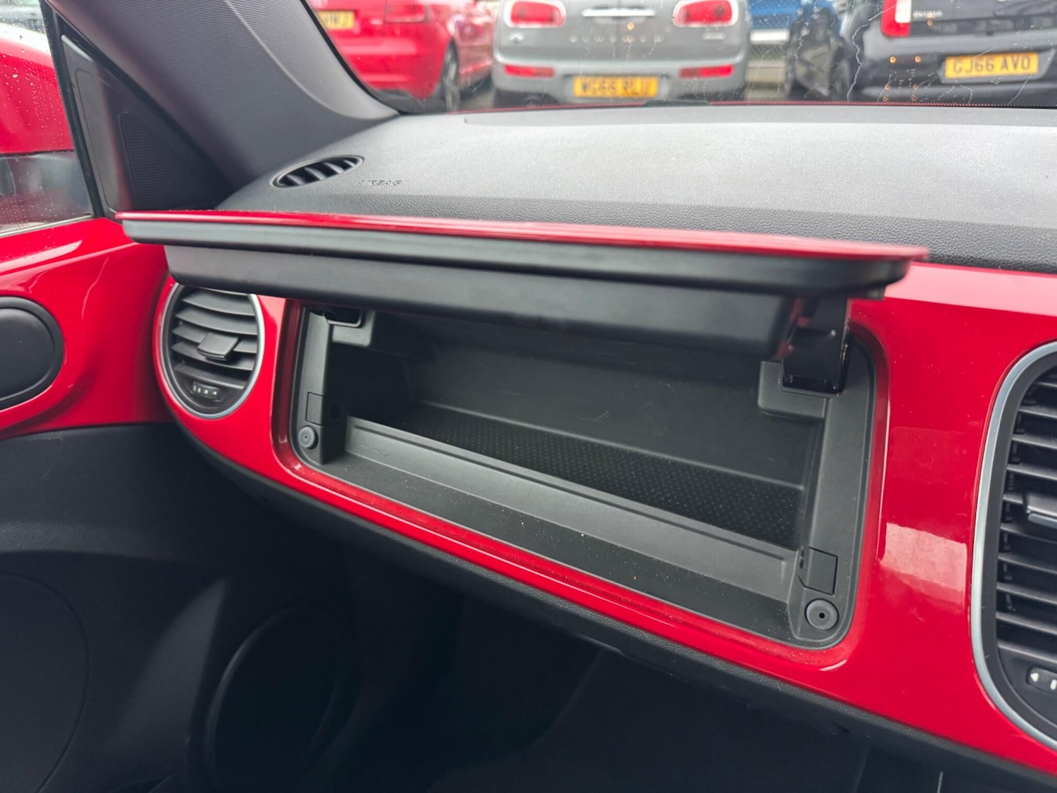 Used Volkswagen Beetle 2013 for sale - 76667018: Photo 42