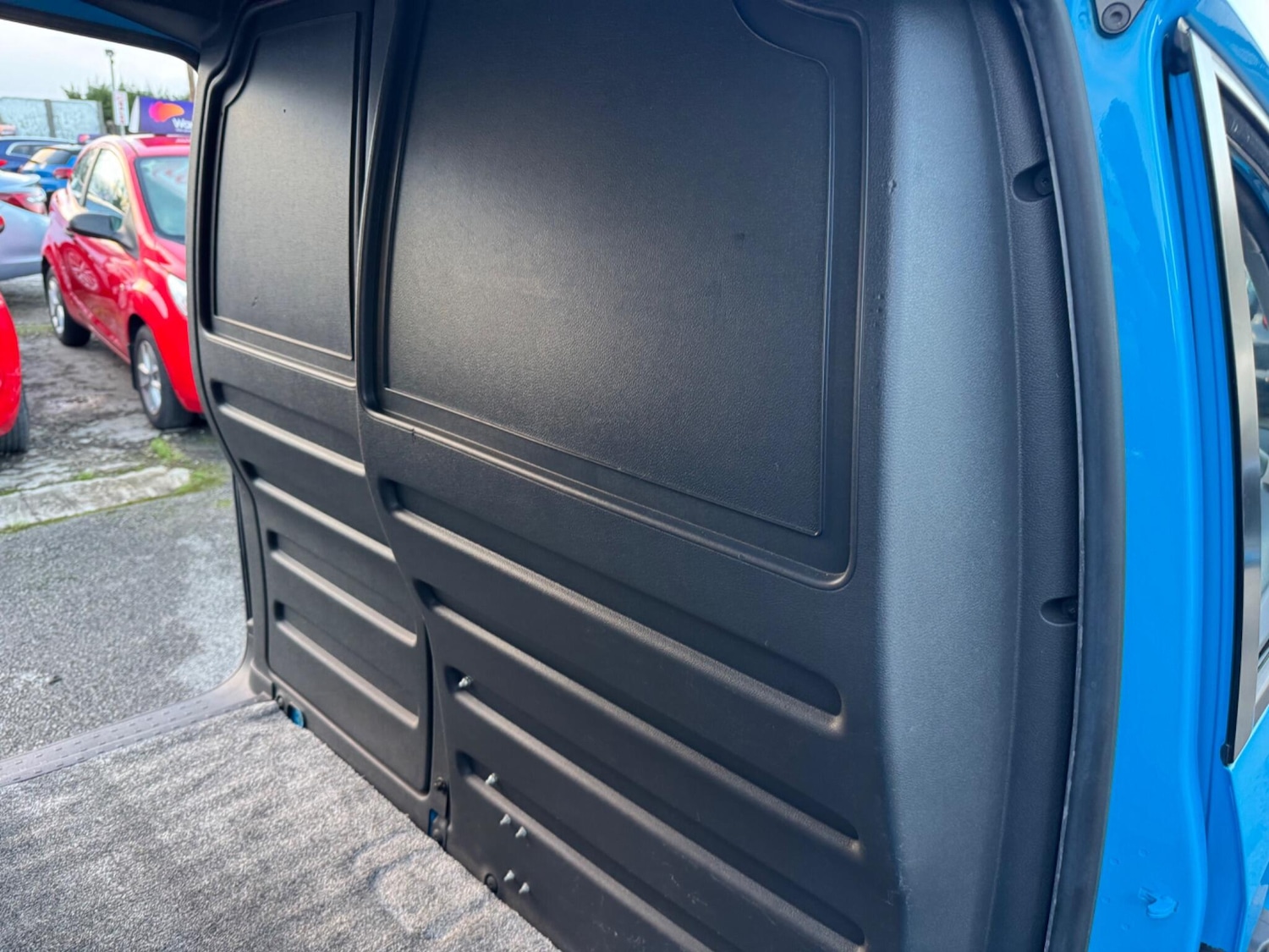 Used Volkswagen Caddy Maxi 2016 for sale - 76886261: Photo 21