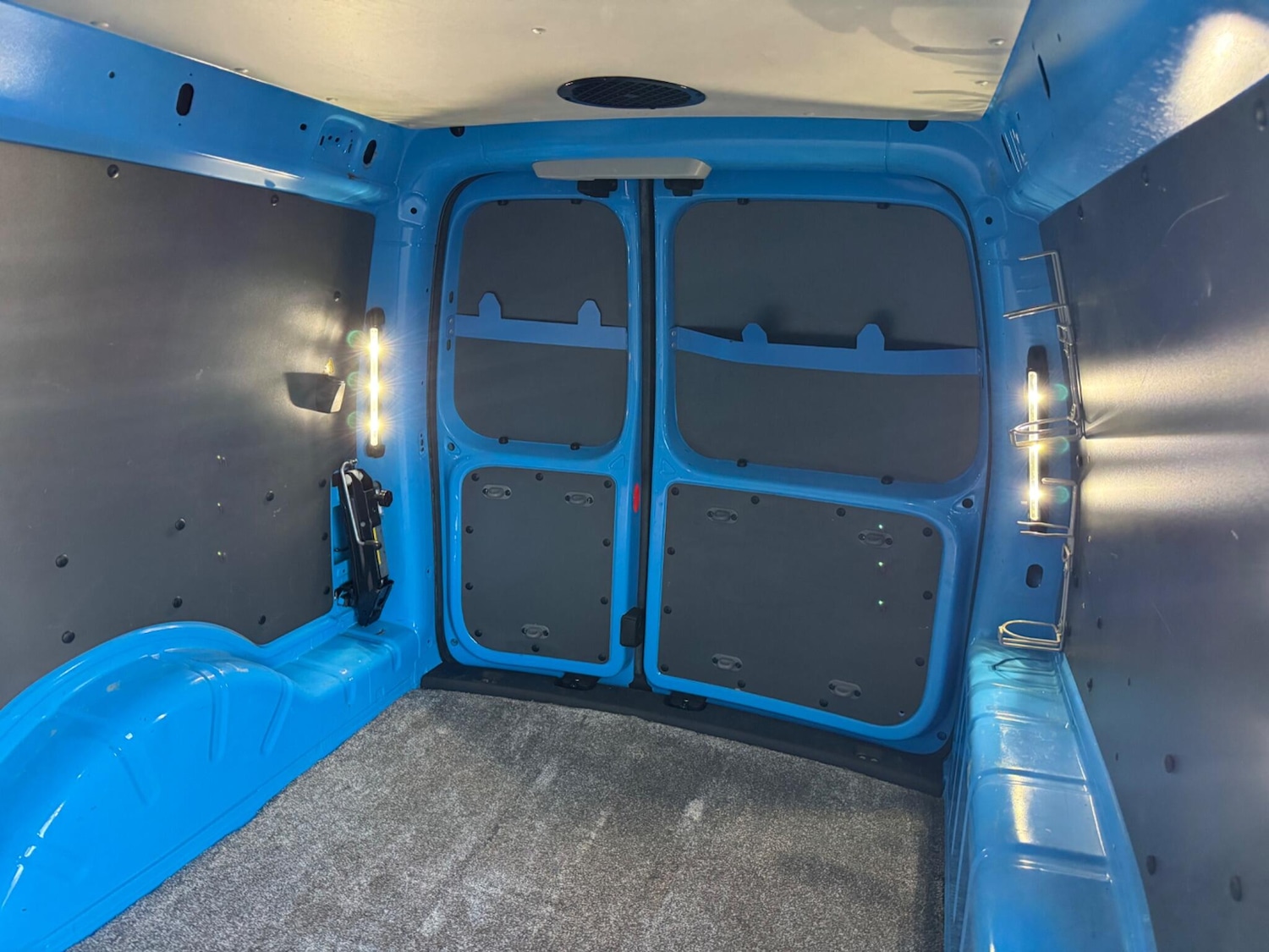 Used Volkswagen Caddy Maxi 2016 for sale - 76886261: Photo 34