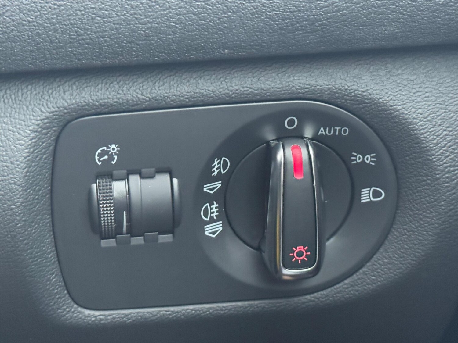 Used Audi A3 2010 for sale - 76361085: Photo 47