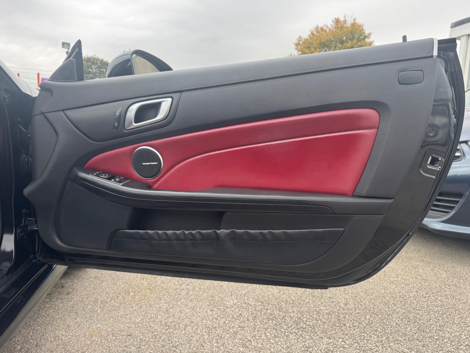 Used Mercedes-Benz SLK 2014 for sale - 76996066: Photo 17